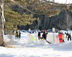 It consisted of a woodland area, walking trails, and space for skiing and snowshoeing in winters. It is the most preferred location for winter sports 